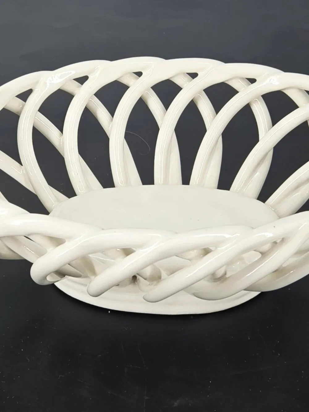 1970s Hand Woven Ceramic Lattice White Classic Ceramic Bread Basket/Fruit Bowl
